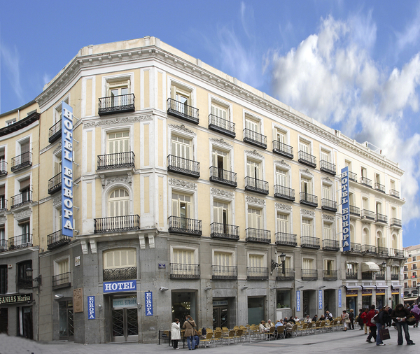 Foto hotel europa fachada desde c  carmen (2)
